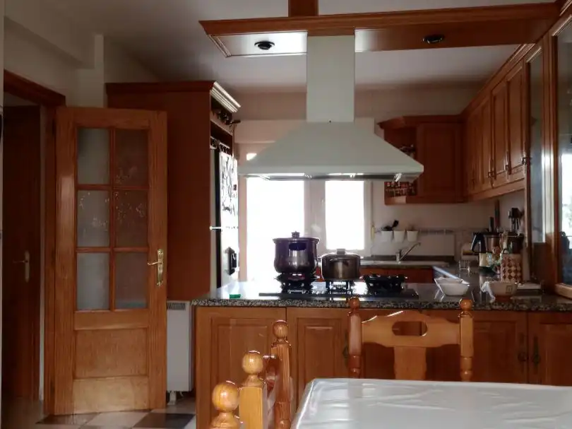 Casa con jardín en venta en C/. LA PINTA 14, imagen 3