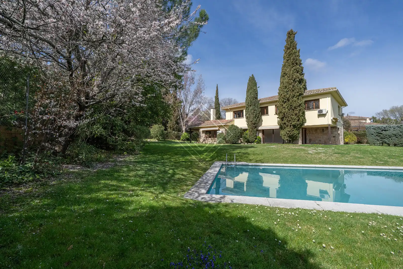Villa mit Pool zum Verkauf in Somosaguas, imagen 3