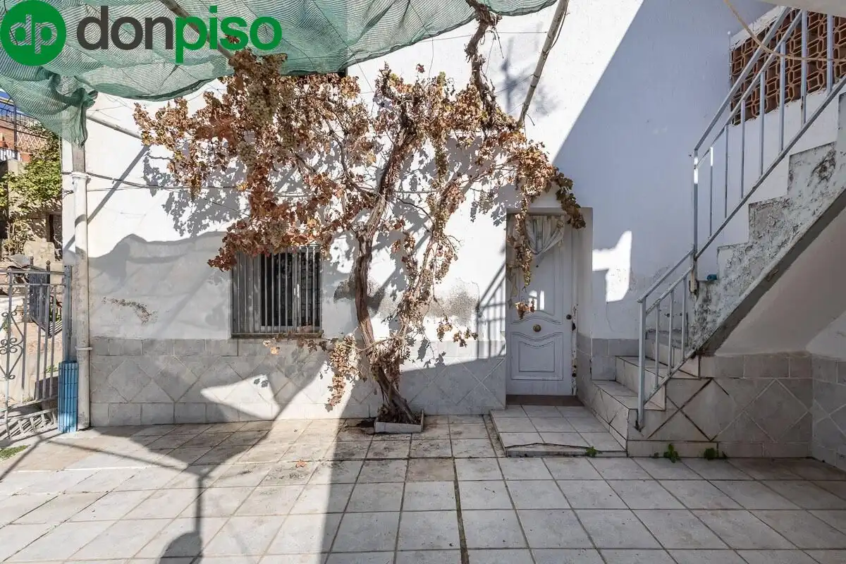Vista exterior de Casa o chalet en venta en Monachil con Trastero y Balcón
