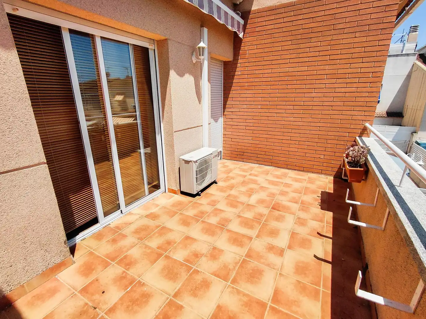 Terrassa de Casa adosada en venda en Cunit amb Aire condicionat, Calefacció i Terrassa