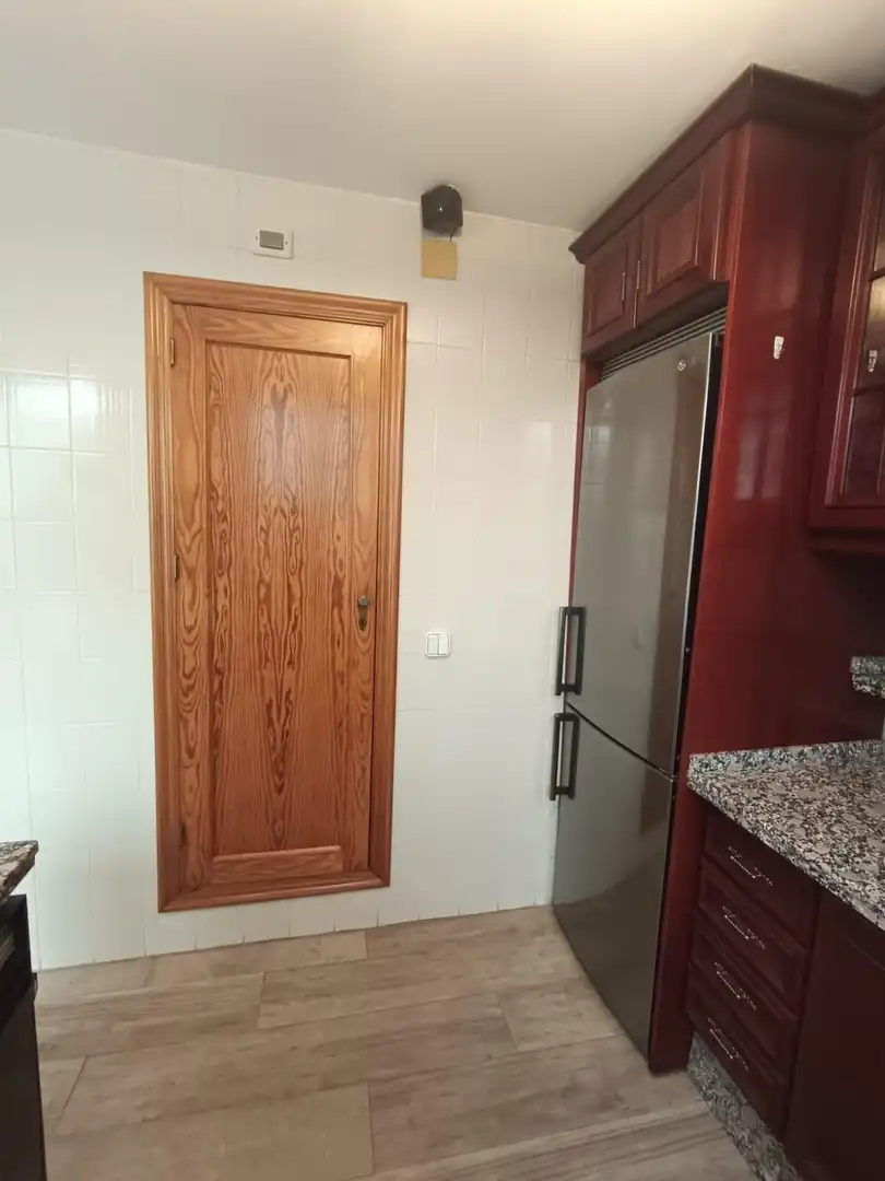 Cocina de Casa adosada de alquiler en Córdoba con Aire acondicionado