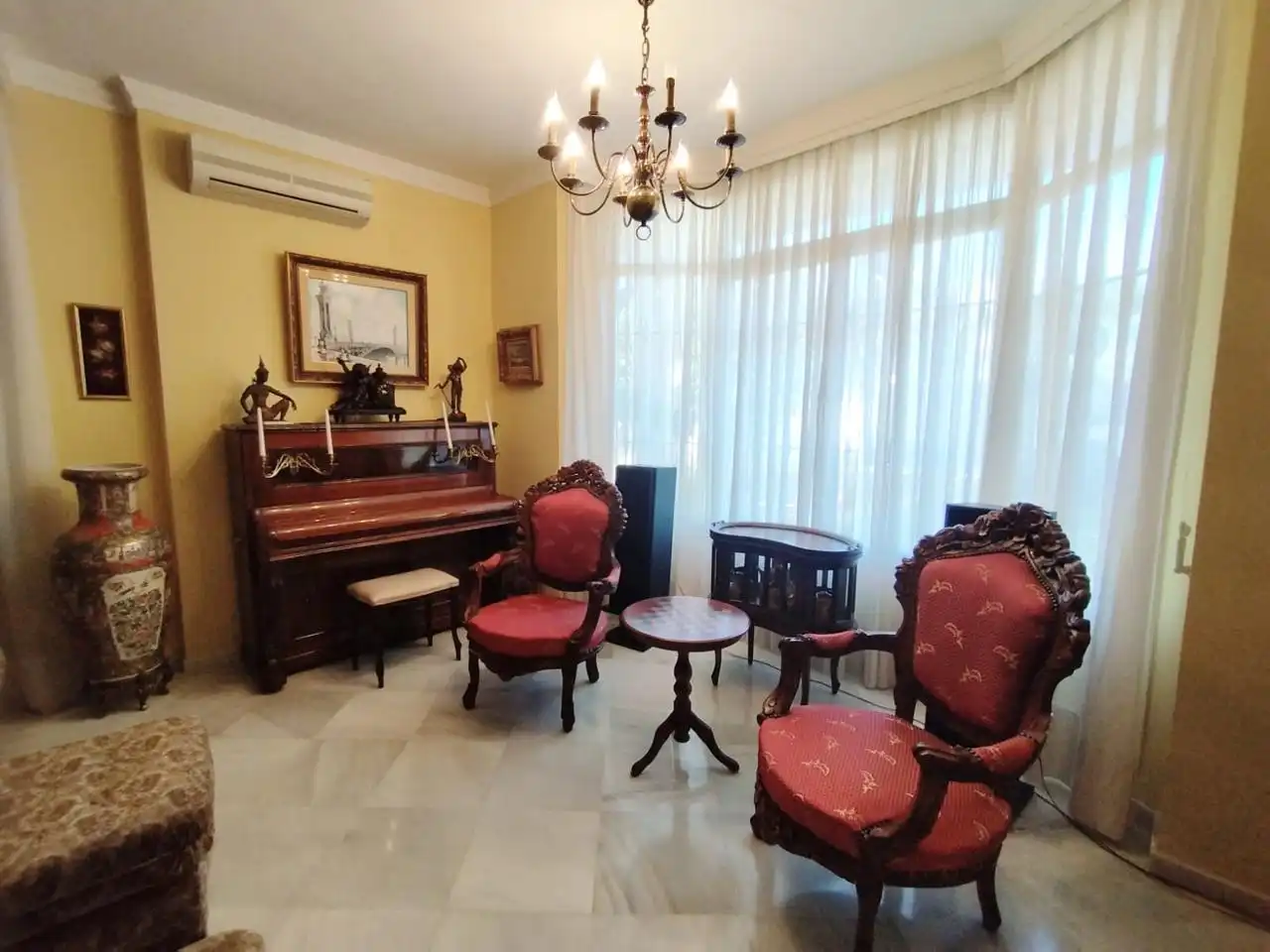 Sala de estar de Casa o chalet en venta en Sanlúcar de Barrameda con Aire acondicionado, Jardín privado y Terraza