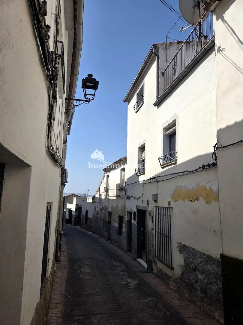 Casa adosada en venta en San Bartolomé, 6, Martos