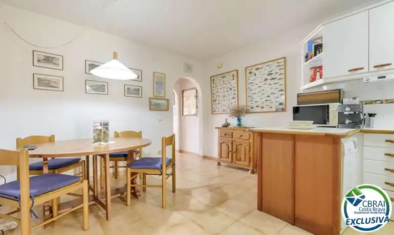 Adossat amb jardí en venda a Carrer Cap Llarg, imagen 4