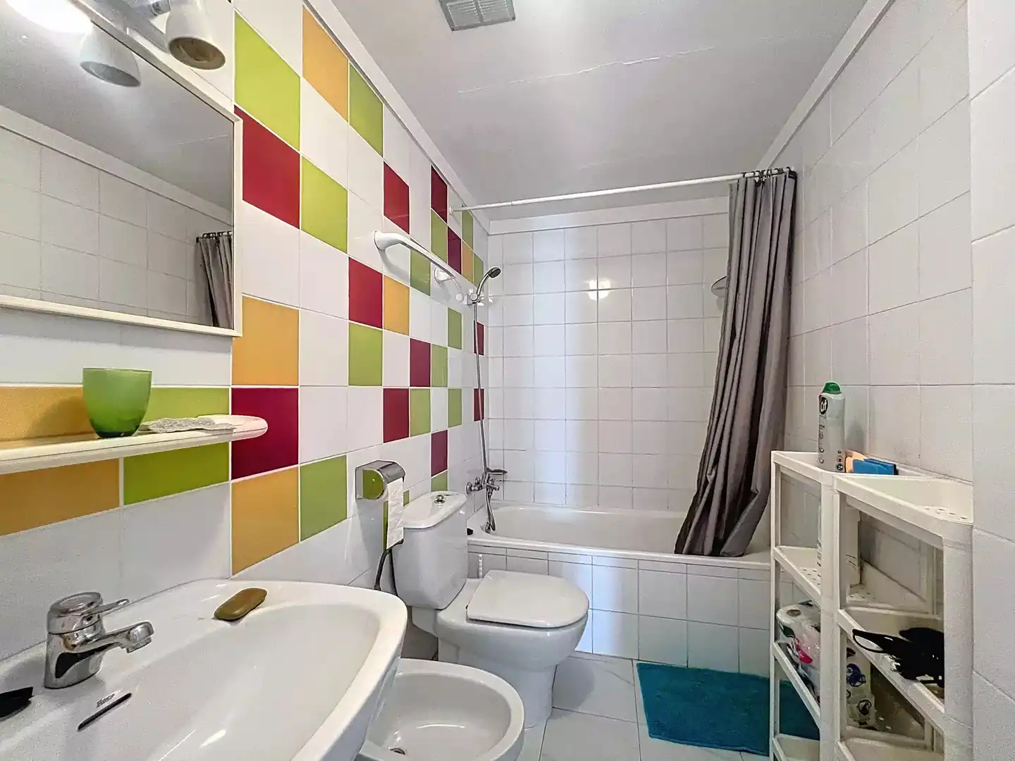 Bany de Apartament en venda en Empuriabrava amb Terrassa i Balcó