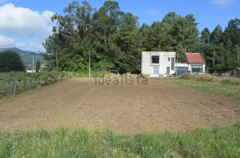Residencial en venta en Beade 