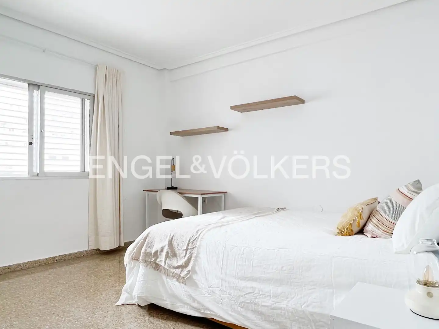 Habitación de Piso de alquiler en Valencia con Calefacción