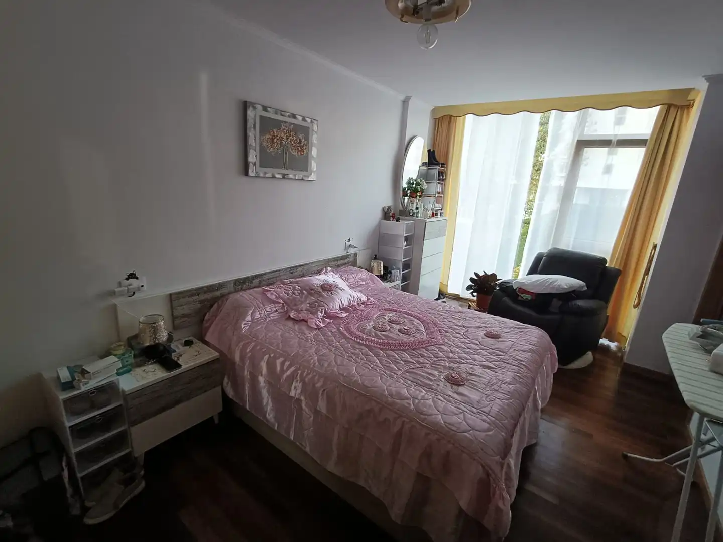 Schlafzimmer von Wohnung zum Verkauf in Brión mit Heizung, Terrasse und Abstellraum