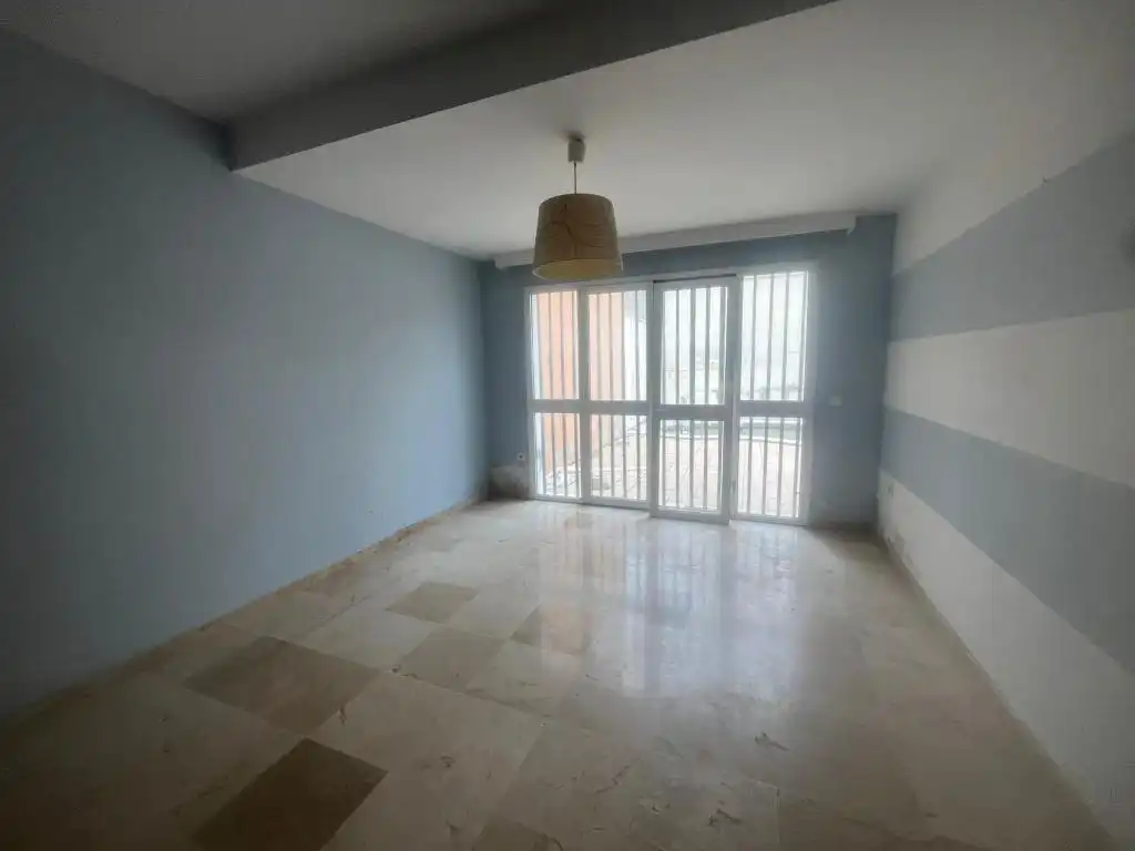 Habitación de Casa adosada en venta en Castilleja de Guzmán con Jardín privado, Terraza y Trastero