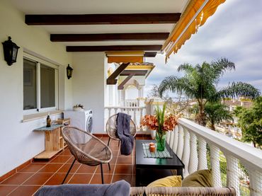 Apartamento con balcón en venta en Milla de Oro