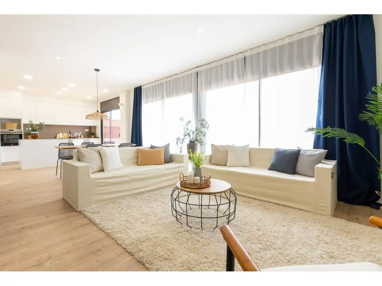 Sala de estar de Casa adosada en venta en Sant Fruitós de Bages con Aire acondicionado, Calefacción y Jardín privado
