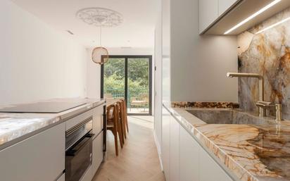 Cuina de Apartament en venda en  Barcelona Capital amb Aire condicionat, Calefacció i Terrassa