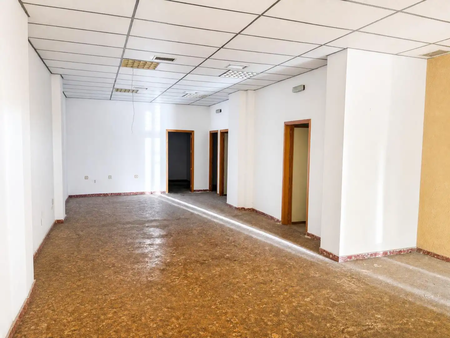 Local en venta en Jaén
