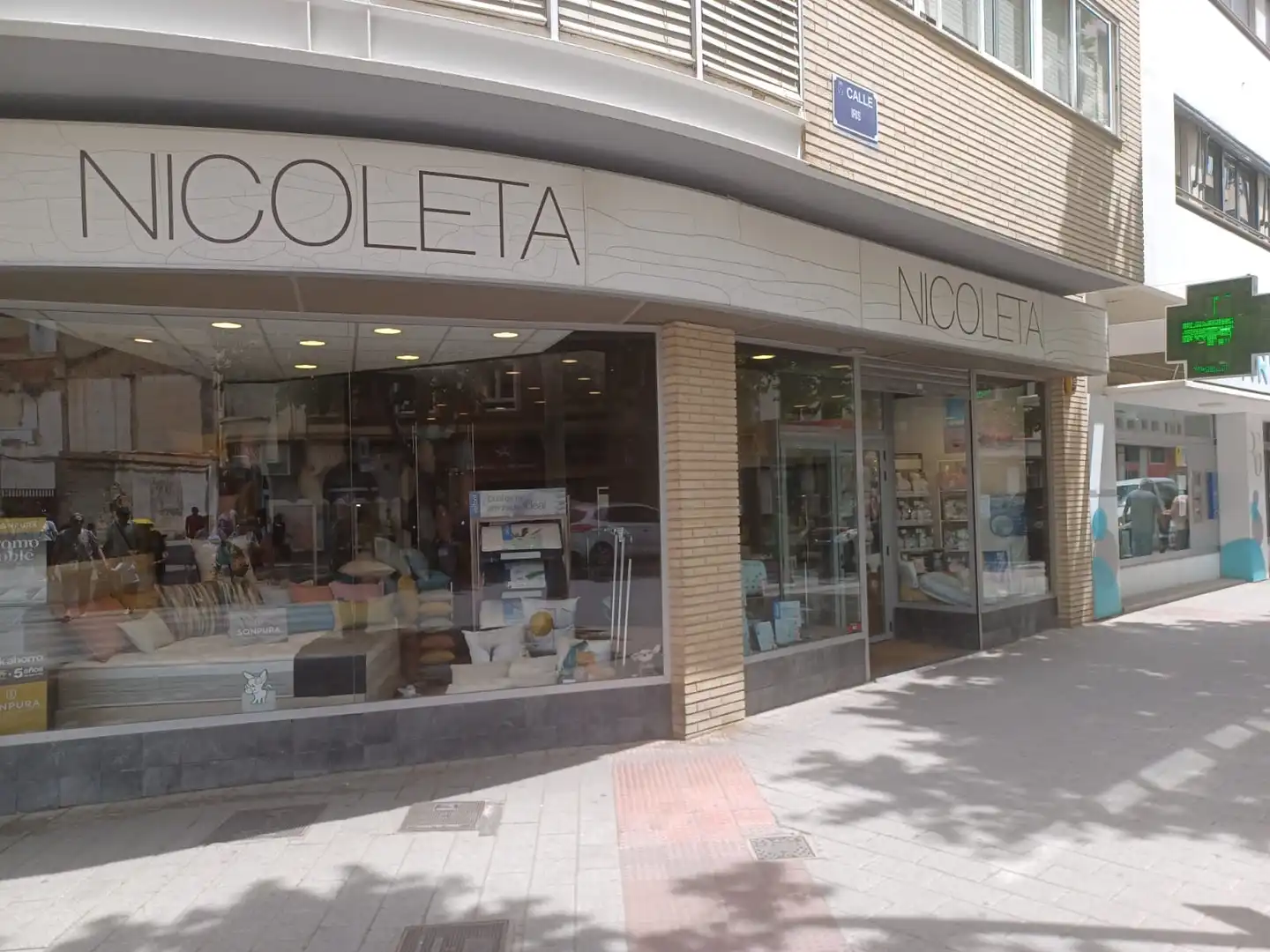 Local comercial en traspàs a Avenida Isabel la Católica, imagen 5