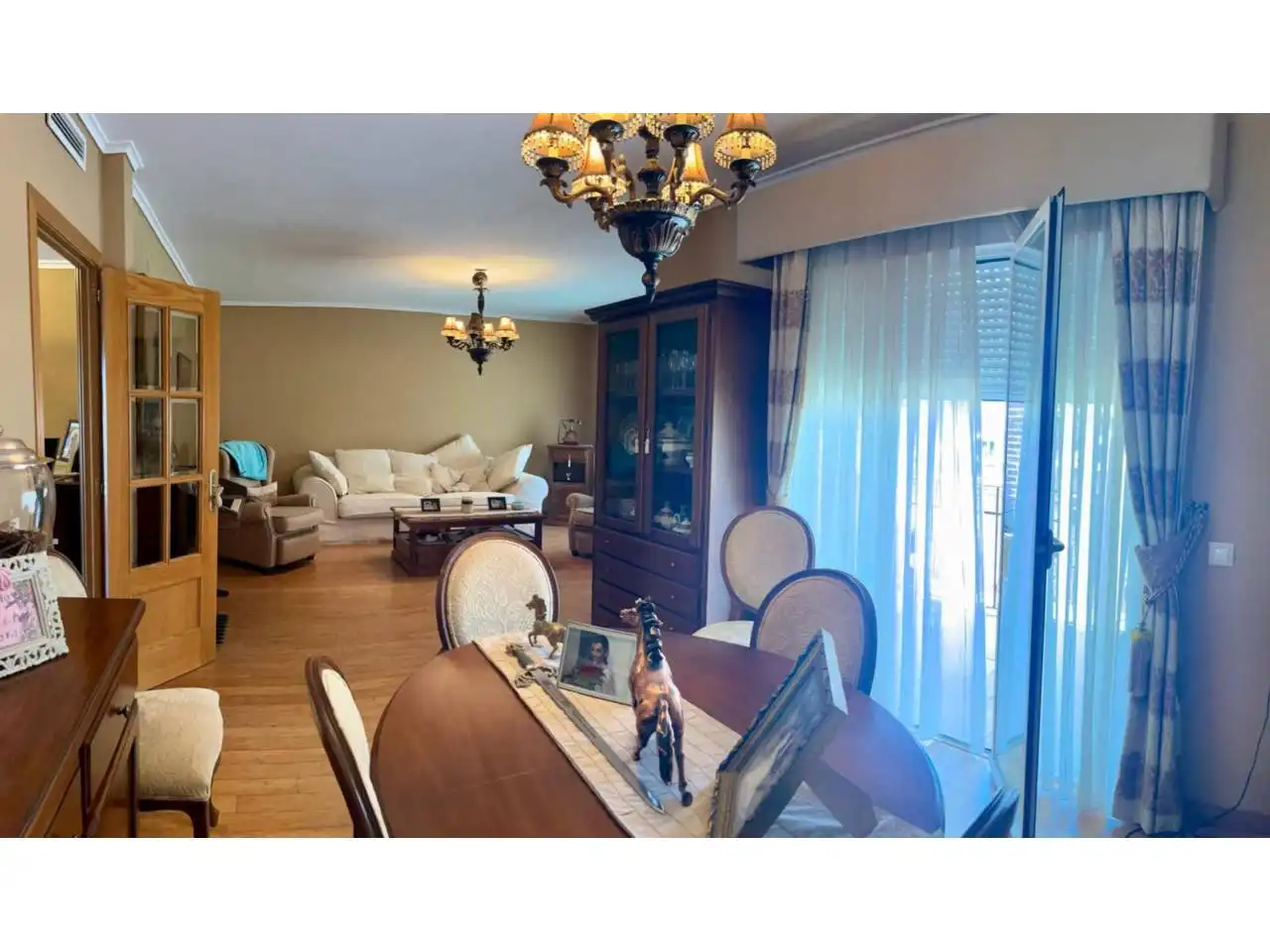 Sala d'estar de Casa adosada en venda en Illescas amb Aire condicionat, Calefacció i Jardí privat