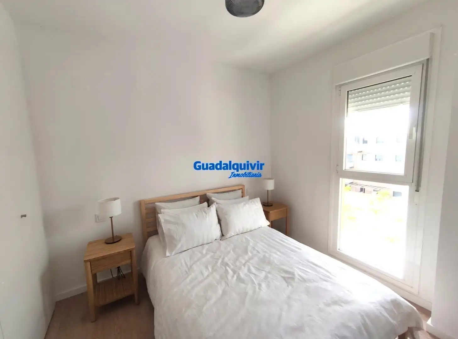 Bedroom of Flat for rent in Camas  with Air Conditioner, Private garden and Terrace