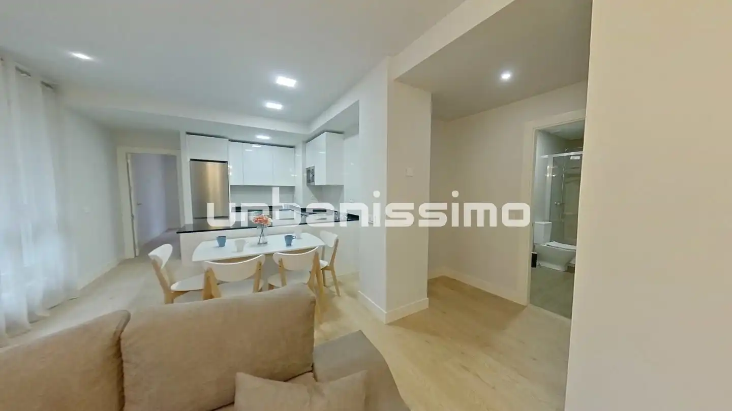 Vista exterior de Apartament de lloguer en Madrid amb Aire condicionat, Calefacció i Moblat
