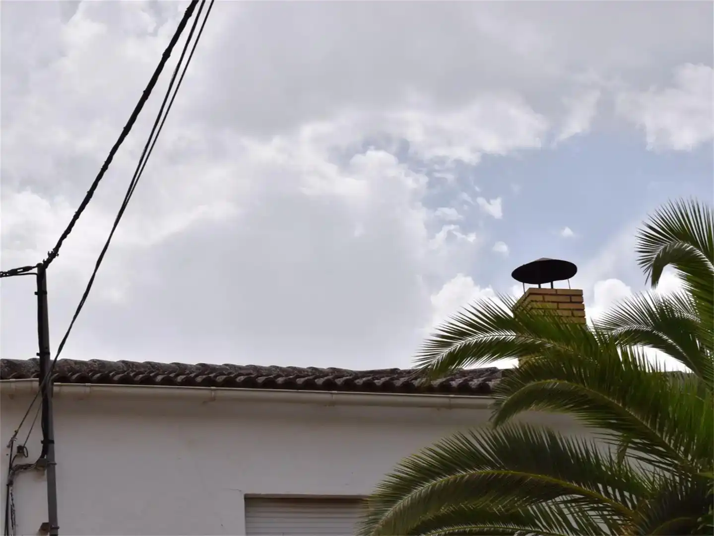 Vista exterior de Pis en venda en Villatorres amb Traster i Balcó