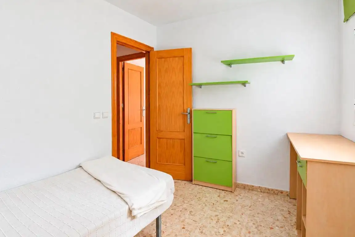 Habitación de Piso en venta en El Ejido con Trastero, Amueblado y Balcón