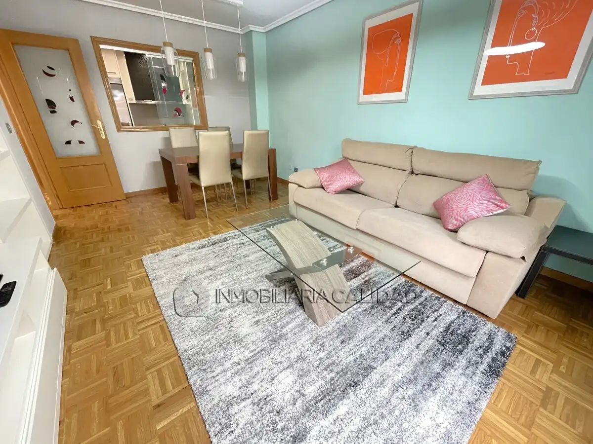 Sala d'estar de Pis en venda en Burgos amb Calefacció