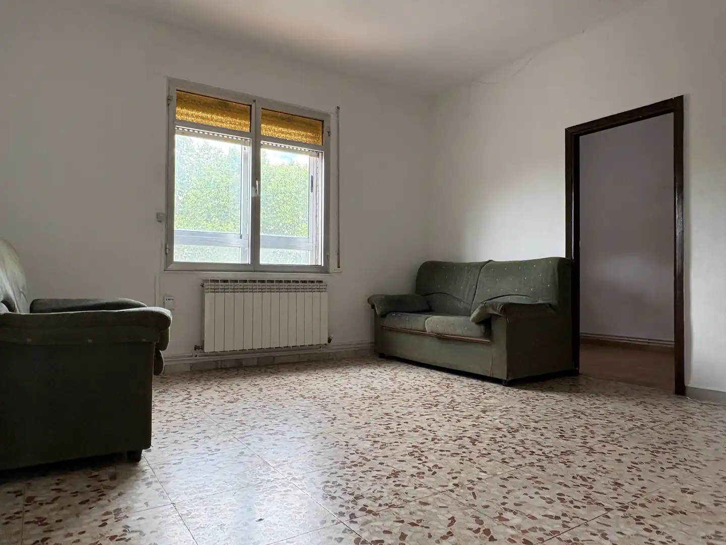 Sala d'estar de Pis en venda en Valladolid amb Calefacció