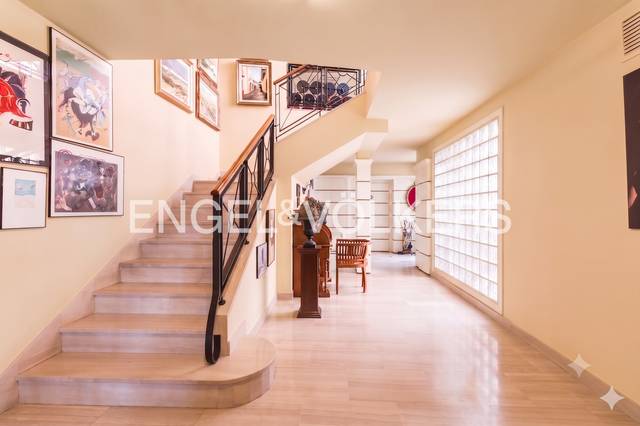 Casa-chalet en Venta en Velilla de San Antonio