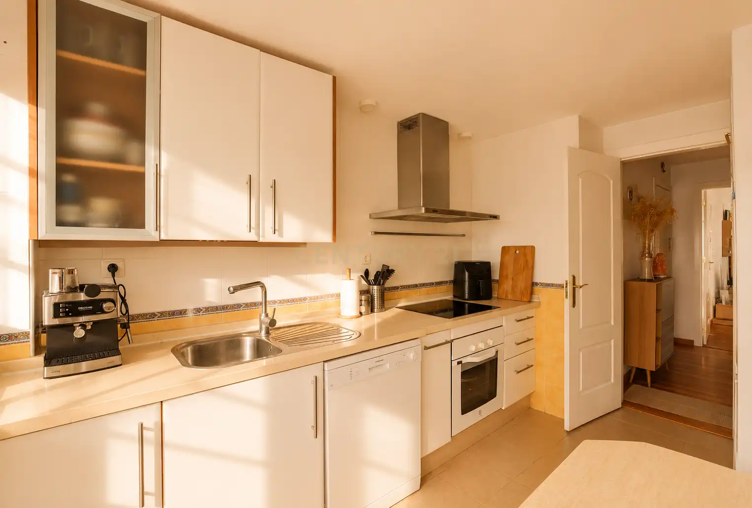 Cocina de Apartamento en venta en Benalmádena con Aire acondicionado, Trastero y Piscina comunitaria