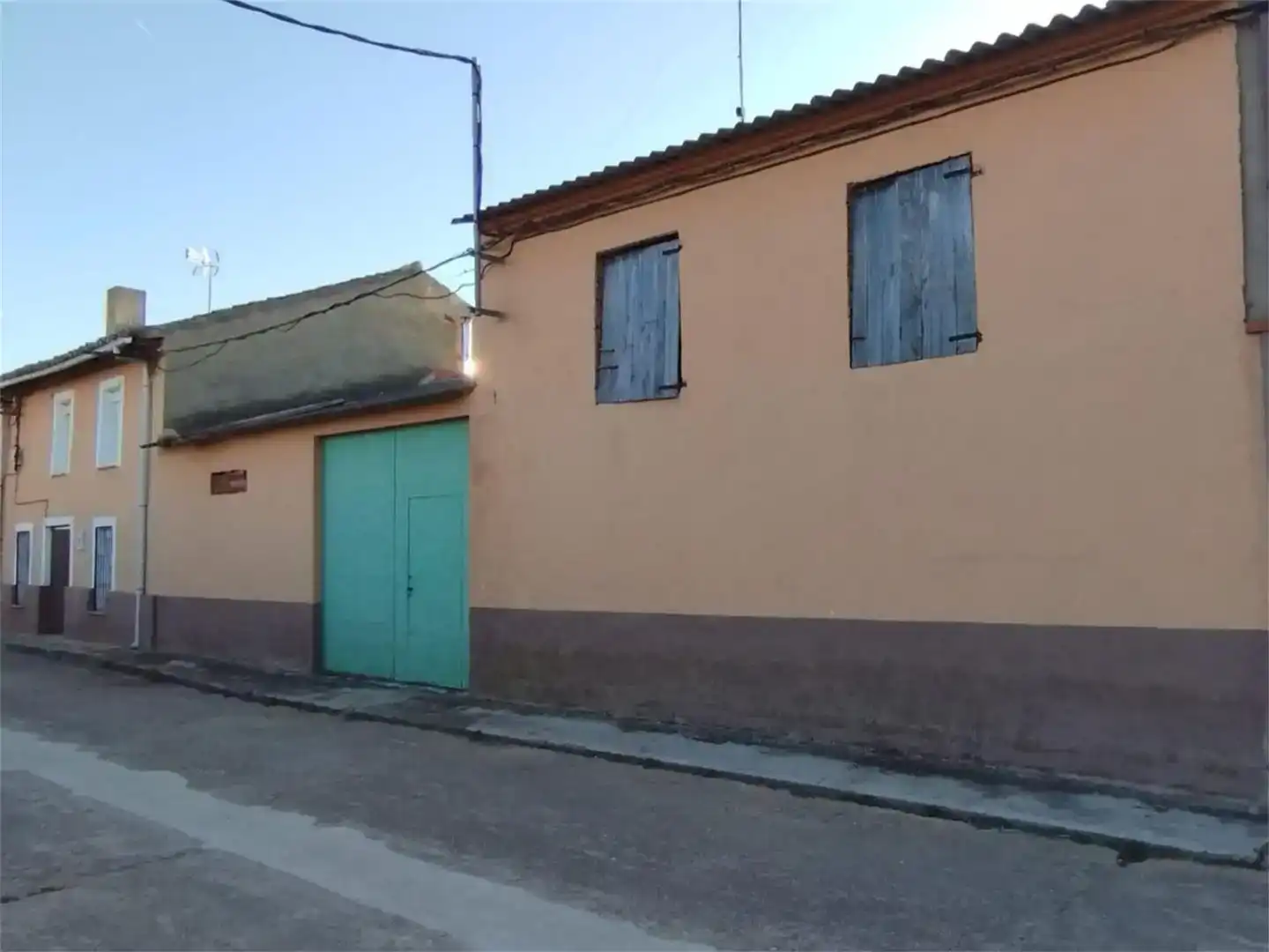 Vista exterior de Planta baixa en venda en San Miguel del Valle, Zamora