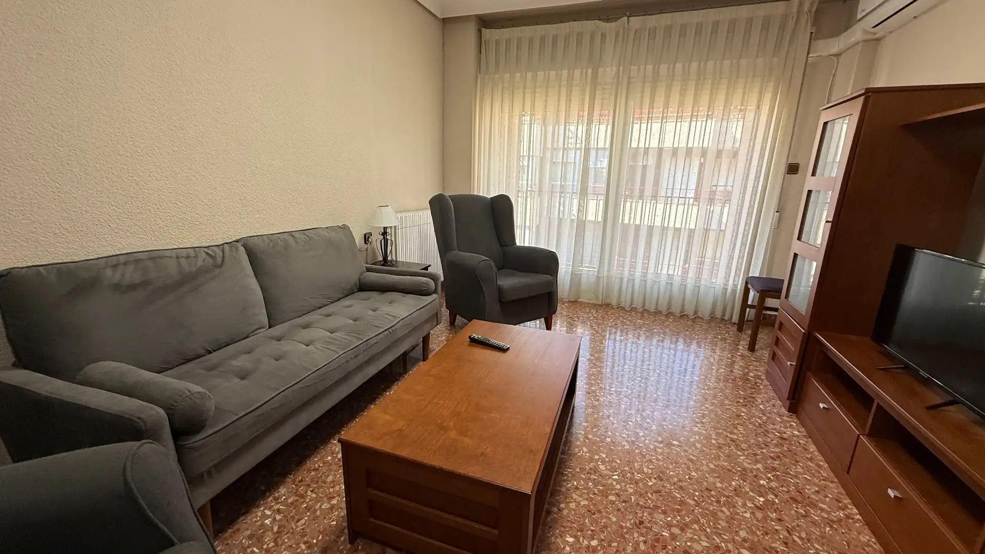 Sala de estar de Piso de alquiler en Albacete con Aire acondicionado, Calefacción y Terraza