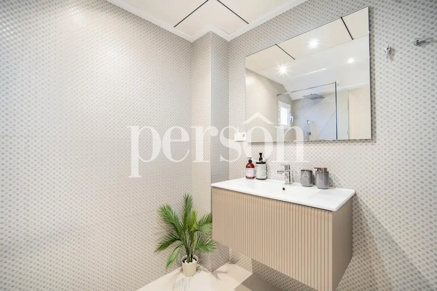 Bathroom of Houses for rent in Chiva  with Air Conditioner, Heating and Private garden