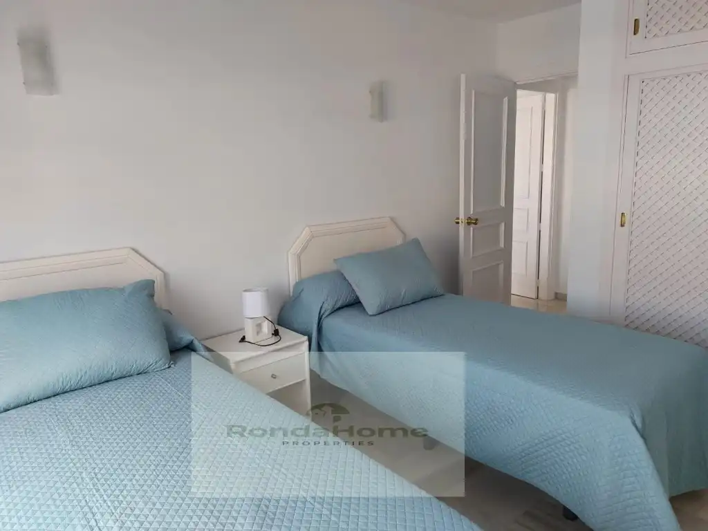 Flat for rent in Puerto Marina