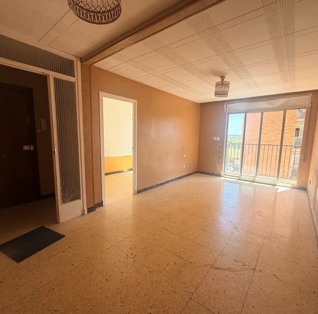 Sala de estar de Piso en venta en Terrassa con Alarma