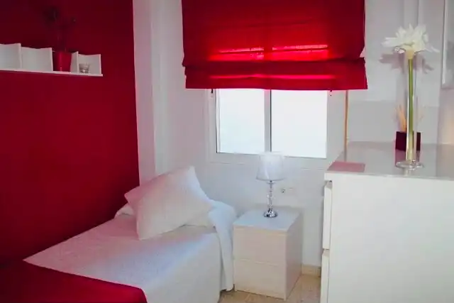 Habitación de Piso de alquiler en Sanlúcar de Barrameda con Aire acondicionado, Calefacción y Amueblado