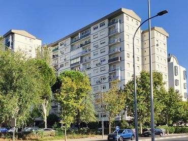 Pis amb jardí en venda a San Blas