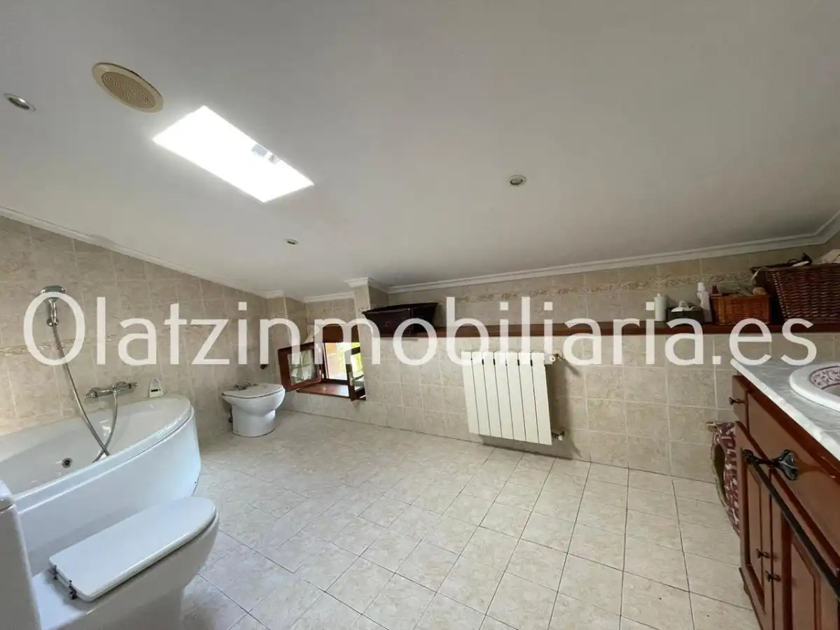 Casa o chalet en venta en Zalla  con Calefacción, Terraza y Trastero