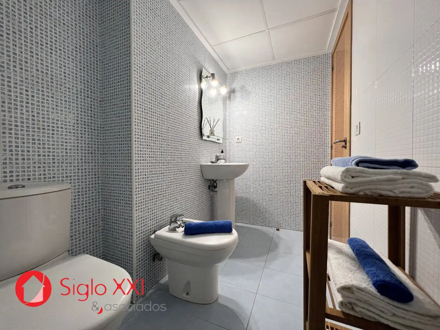 Badezimmer von Wohnung zum Verkauf in Oropesa del Mar / Orpesa mit Klimaanlage, Heizung und Terrasse