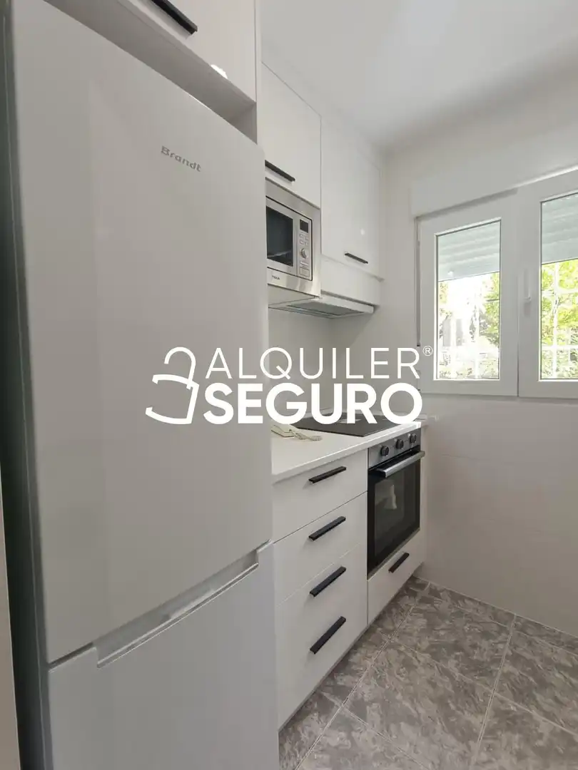 Cocina de Piso de alquiler en Madrid