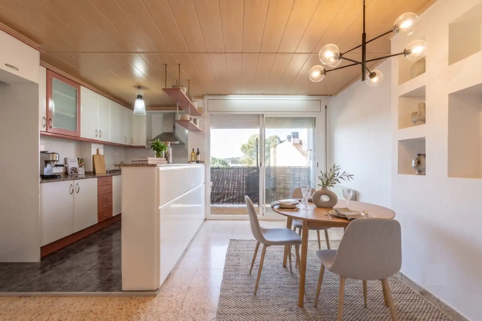 Cocina de Piso en venta en Terrassa con Calefacción y Balcón