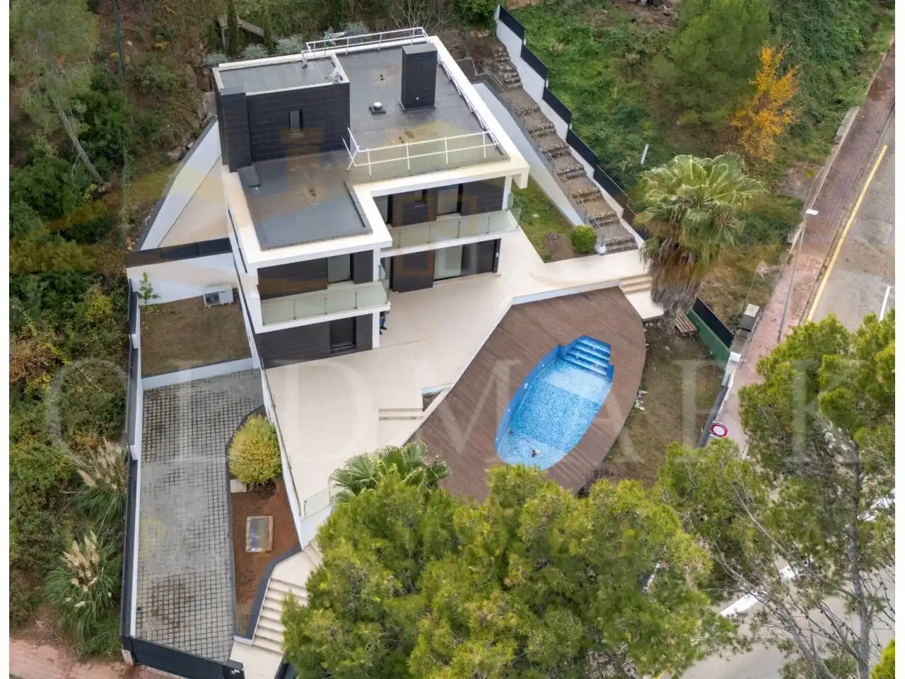 Vista exterior de Casa o xalet en venda en Corbera de Llobregat amb Aire condicionat, Calefacció i Jardí privat