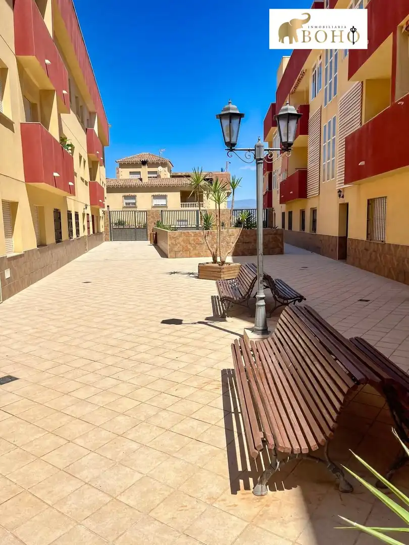 Flat with terrace to rent in Calle CATEDRATICO JOAQUIN RGUEZ 17, imagen 32