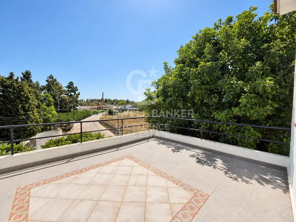 Vista exterior de Casa o chalet en venta en Oliva con Aire acondicionado, Terraza y Piscina