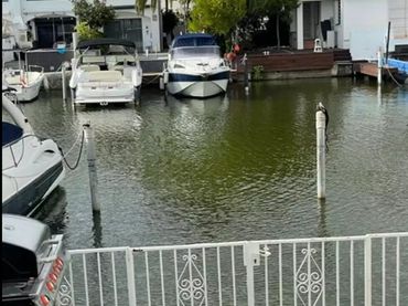 House for sale in N/A