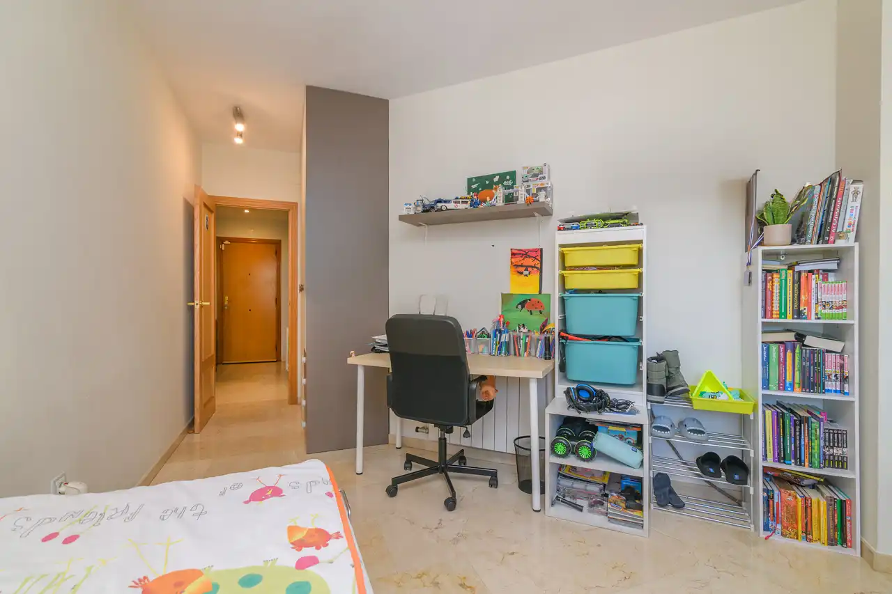 Schlafzimmer von Wohnung zum Verkauf in Gavà mit Klimaanlage, Heizung und Balkon