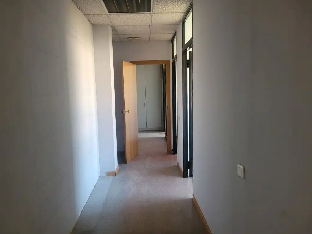 Büro zur Miete in Esplugues de Llobregat