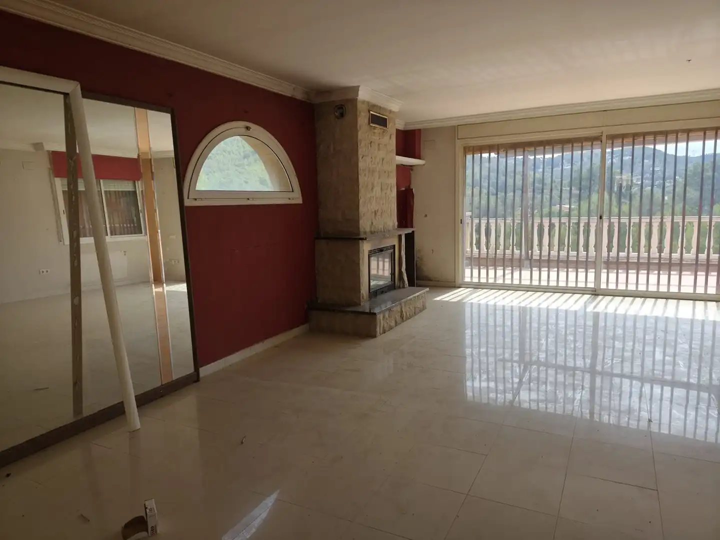 Sala de estar de Casa o chalet en venta en Canyelles con Aire acondicionado, Calefacción y Jardín privado