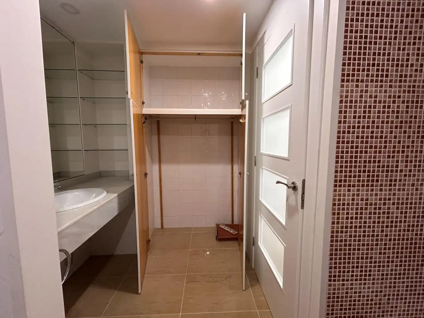 Baño de Planta baja en venta en Mataró con Aire acondicionado, Calefacción y Alarma