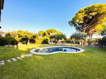 Xalet amb piscina en venda a Cabanyes - Mas Ambrós - Mas Pallí