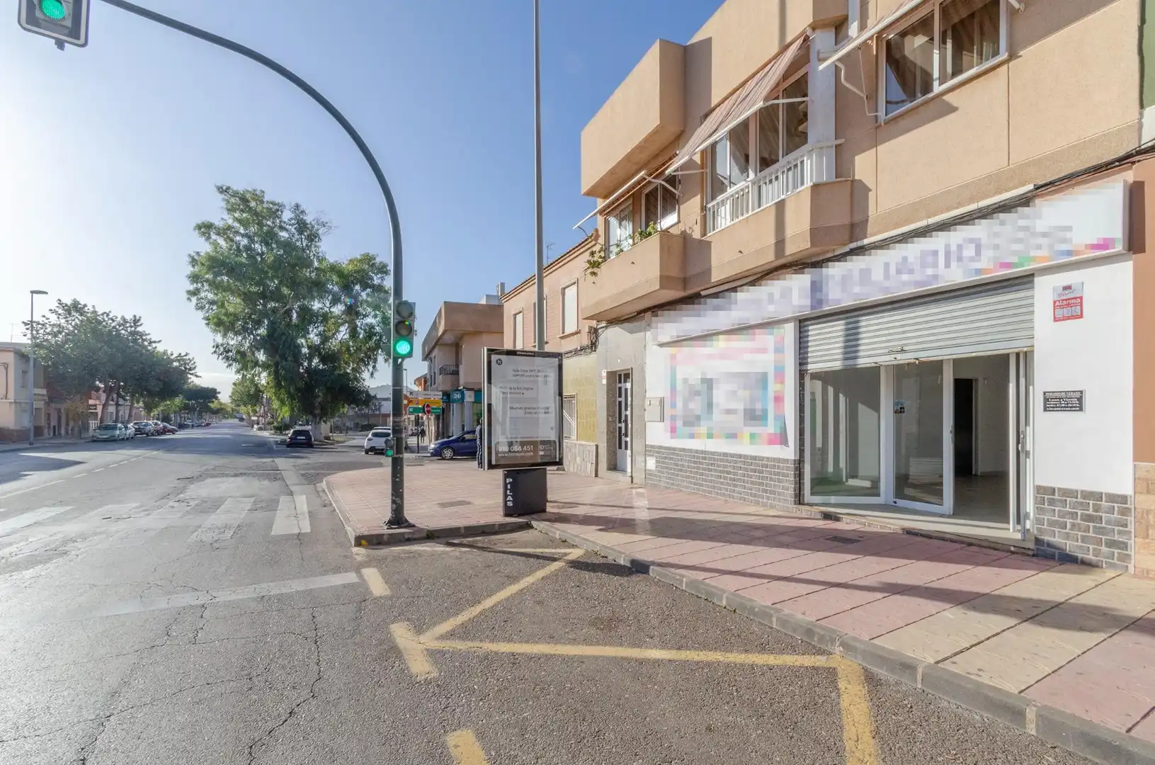 Local commercial à louer à Plaza HOSPITAL - LOS BARREROS 2, imagen 2