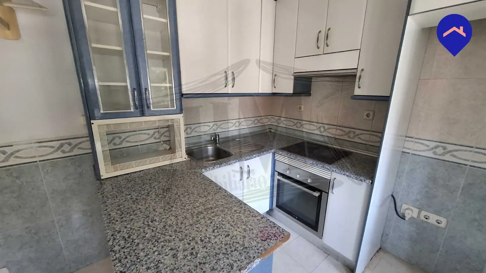 Cuina de Pis en venda en Madrid amb Calefacció i Alarma