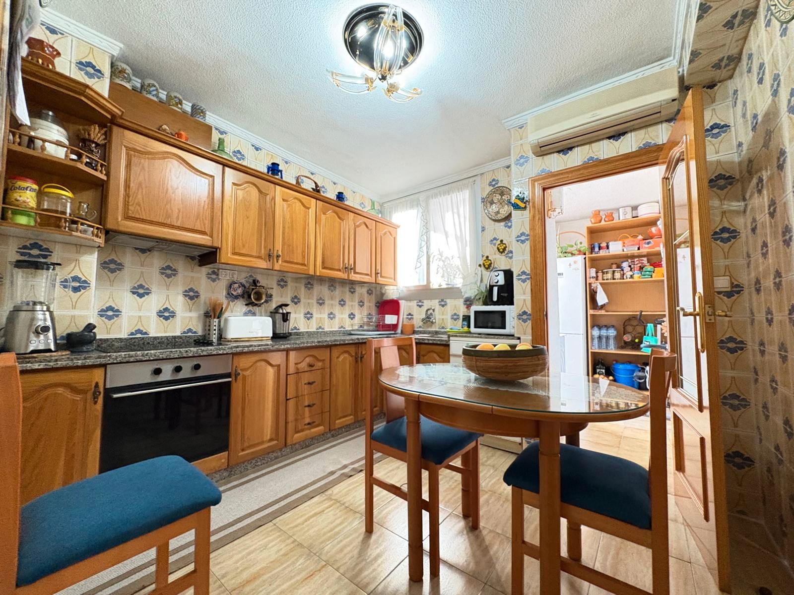 Kitchen of Flat for sale in Novelda  with Air Conditioner, Furnished and Oven